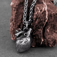 Vintage Heart Pendant Necklace - Stainless Steel Stylish Accessory