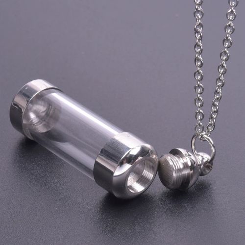 Geometric Pendant Necklace - Stylish Stainless Steel Chain Accessory