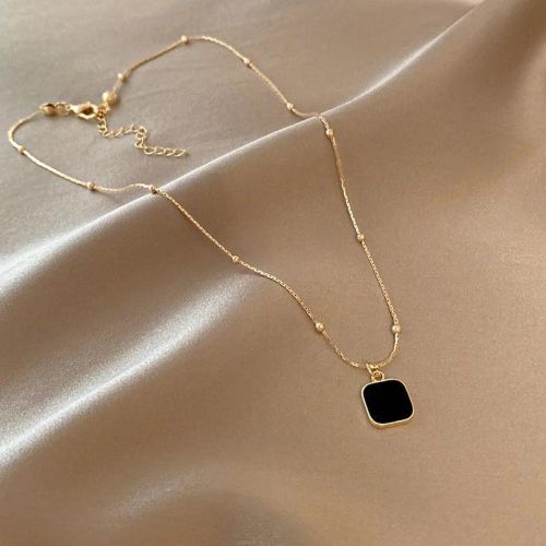 HYFAD Black Square Pendant Necklace - Minimalist Fashion Jewellery