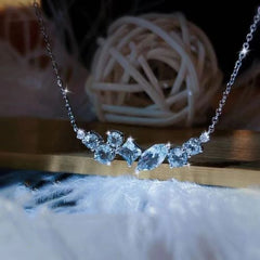 Huitan XL184 Geometric Pendant Necklace - Trendy Fashion Accessory - XL184