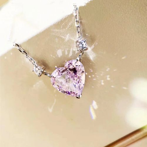 Huitan Elegant Heart Pendant Necklace - Trendy Fashion Accessory