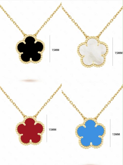 Elegant Natural Stone Flower Necklace - Exquisite Pendant Accessory