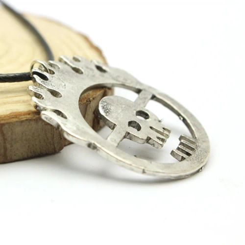 YUMEI Burning Skull Pendant Necklace - Stylish Trendy Accessory - N268