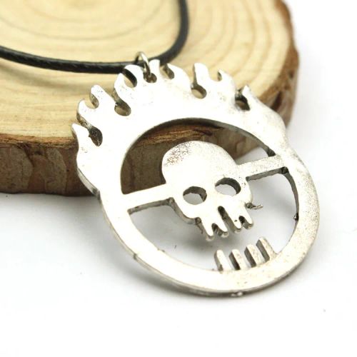 YUMEI Burning Skull Pendant Necklace - Stylish Trendy Accessory - N268