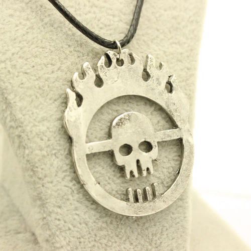 YUMEI Burning Skull Pendant Necklace - Stylish Trendy Accessory - N268