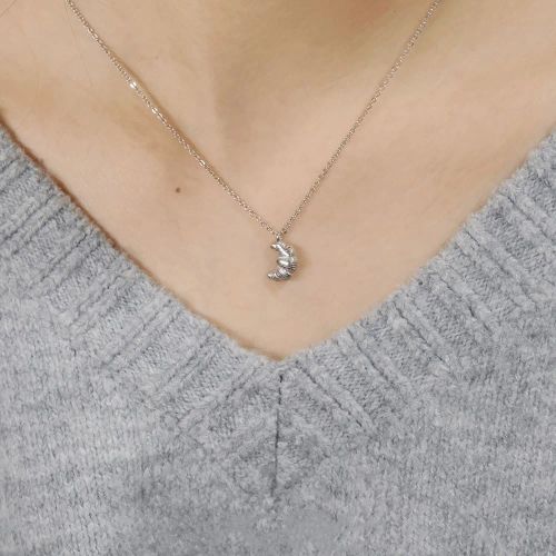 Croissant Shape Necklace - Trendy Design for All Occasions - Fashion Necklace
