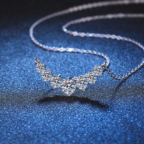 DOTEFFIL Moissanite Necklace - 925 Sterling Silver - Elegant Gift