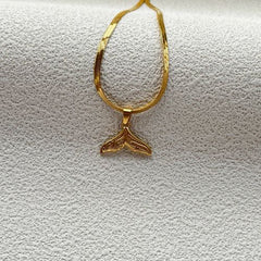 Stylish Mermaid Tail Pendant Necklace - Trendy Nautical Jewellery - Gold