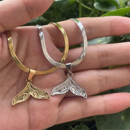 Stylish Mermaid Tail Pendant Necklace - Trendy Nautical Jewellery - Gold