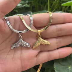Stylish Mermaid Tail Pendant Necklace - Trendy Nautical Jewellery - Gold