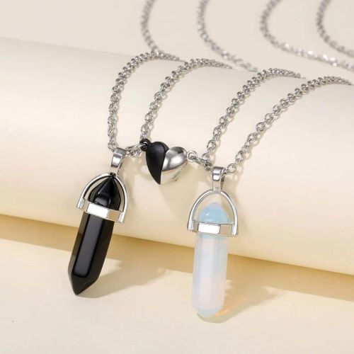 Heart Shape Pendant Necklace - Fashionable Accessory for Couples