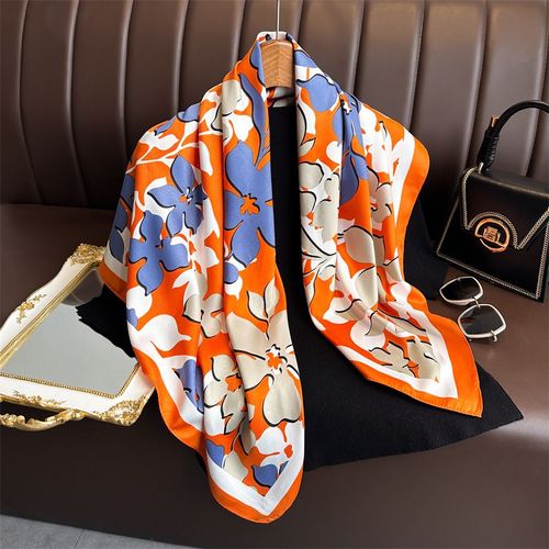 HVATILAW Floral Scarf - Luxurious Softness for Every Occasion