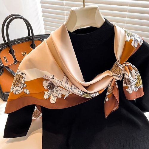 HVATILAW Floral Silk Scarf - Stylish & Protective - 90x90cm