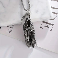 Coldwind Bundy Skull Pendant Necklace - Unique Party Accessory - silver color