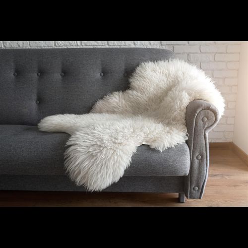 Natural Sheepskin Rug Single Pelt - Natural Ivory & Cream Colouring