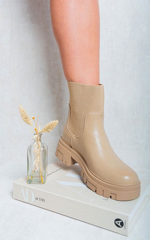 Chelsea Chunky Ankle Boots - Khaki / 6