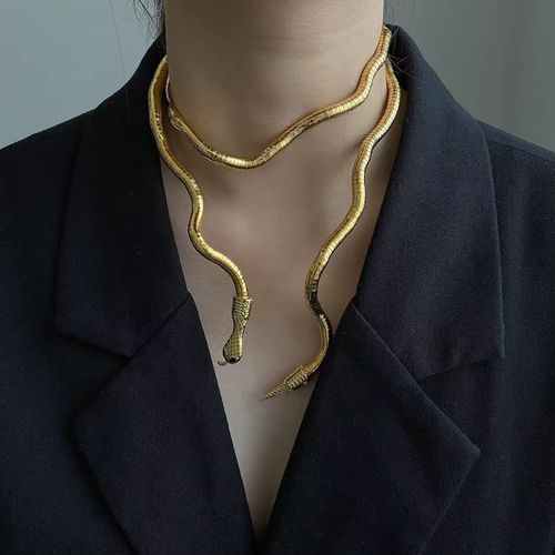Bilandi Geometric Torques Necklace - Trendy Fashion Statement Accessory - gold color