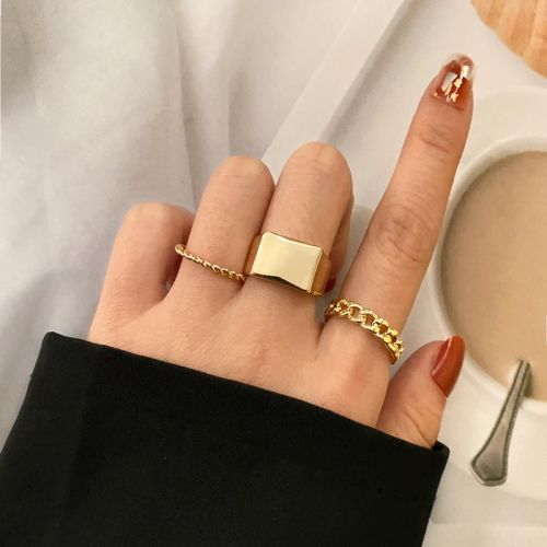 KISS WIFE Punk Golden Portrait Coin Chain Geometric Rings Set NEW Fashion Open Rings For Women 2021Trend Jewelry Gifts