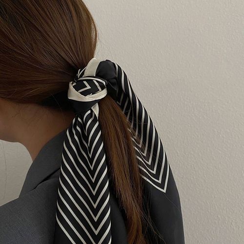 LUNA&DOLPHIN Silk Scarf - Fashionable Striped Neckerchief 55x55cm - black strip