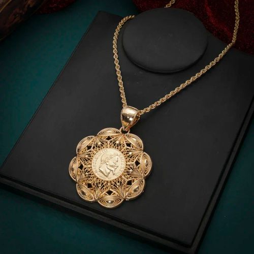 Herseygold Flower Pendant Necklace with Crystal - Fashionable Jewellery - gold 2