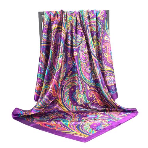Decorative Printed Scarf - Stylish Accessory for All Seasons