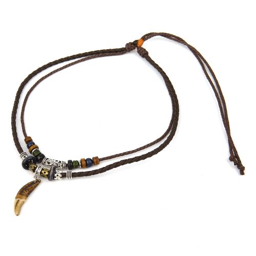 Trendy Adjustable Leather Pendant Necklace - Stylish Fashion Accessory - Clan style