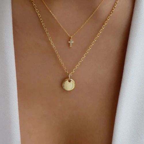 YWZIXLN Classic Round Crystal Pendant Necklace - Elegant Accessory