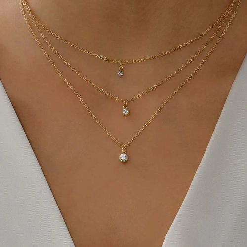 YWZIXLN Classic Round Crystal Pendant Necklace - Elegant Accessory