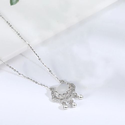 VENTFILLE Jade Necklace - Elegant Design for Stylish Occasions