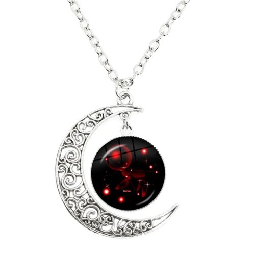 MSCHENGDORIS Moon Pendant Necklace - Trendy Fashion Accessory