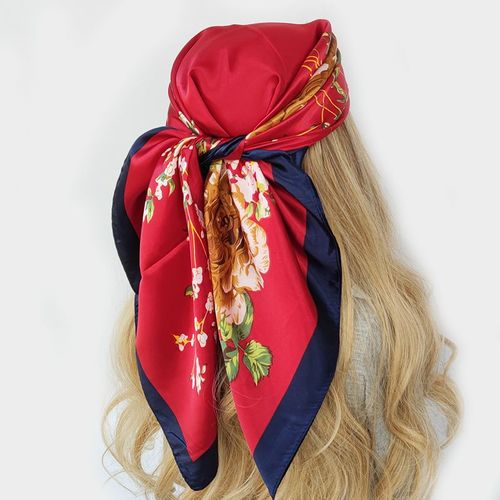 Stylish Print Silk Scarf - Year-Round Fashion Accessory