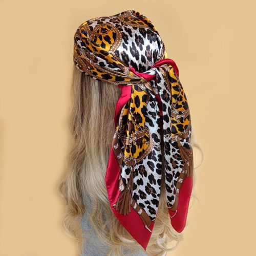 Stylish Print Silk Scarf - Year-Round Fashion Accessory