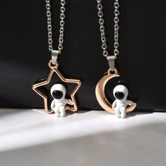 Cute Cartoon Astronaut Necklace - Fashionable Couples Pendant