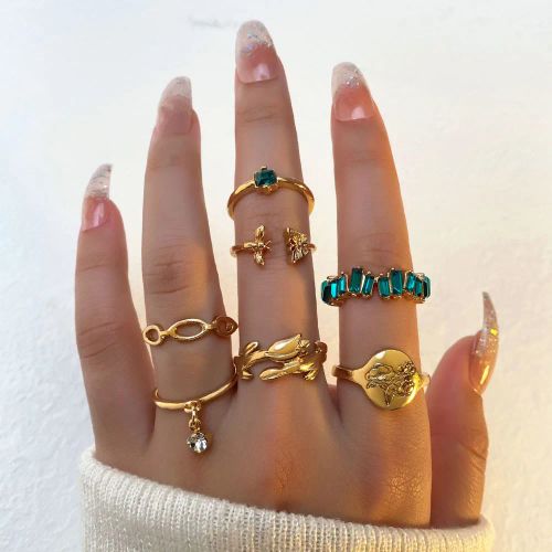 KISSWIFE Vintage Green Gem Rings Set - Elegant Fashion Finger Rings