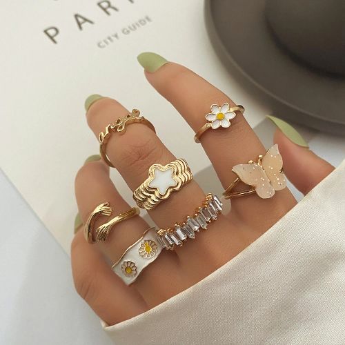 KISSWIFE Vintage Green Gem Rings Set - Elegant Fashion Finger Rings