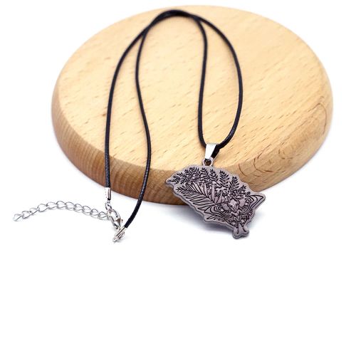 Trendy Arrow Pendant Necklace - Fashionable Statement Piece