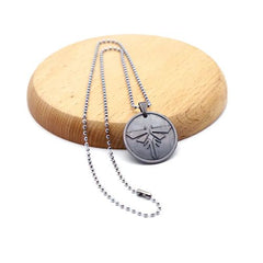 Trendy Arrow Pendant Necklace - Fashionable Statement Piece