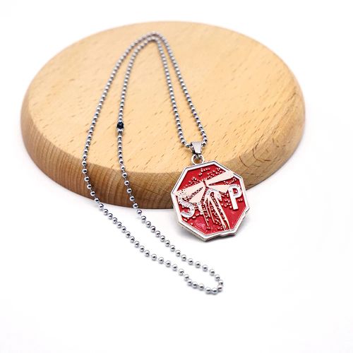 Trendy Arrow Pendant Necklace - Fashionable Statement Piece