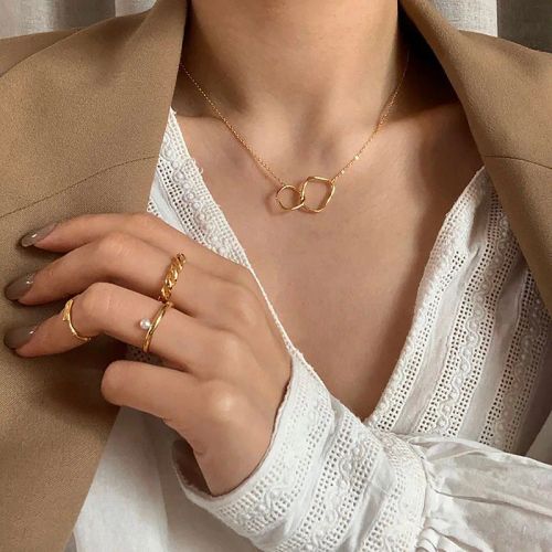 Exquisite Double Layer Butterfly Necklace for Elegant Occasions