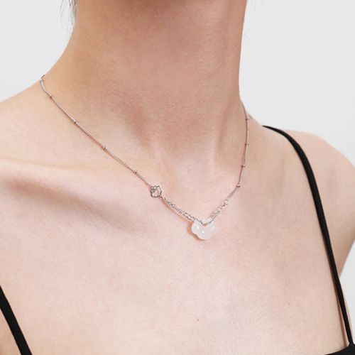 VENTFILLE Jade Necklace - Elegant Design for Stylish Occasions - BTSP816-SV