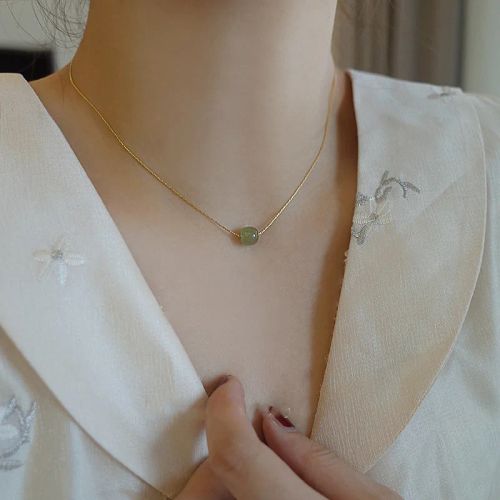 VENTFILLE Jade Necklace - Elegant Design for Stylish Occasions - BTSP817-GD