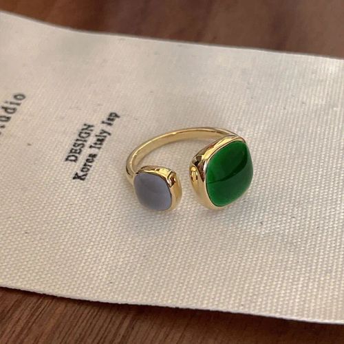 Emeralds Luxurious Adjustable Rings - Stylish Fashionable Accessories