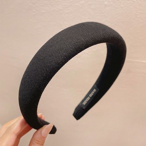 Fashionable Nylon Headband – Stylish Accessory for All Occasions