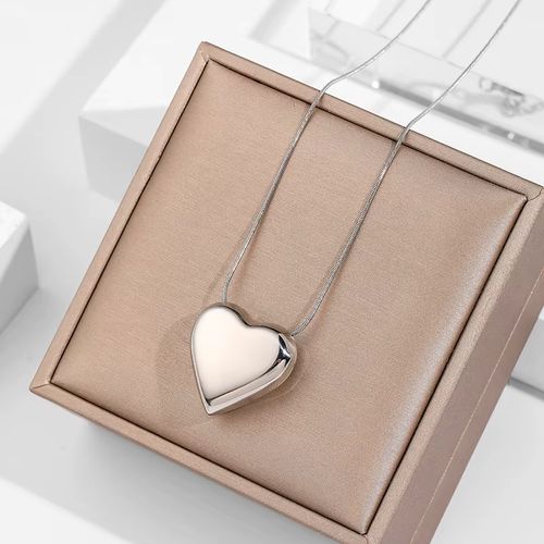 Ramos Exaggerated Heart Pendant Necklace - Trendy Fashion Jewellery - Silver