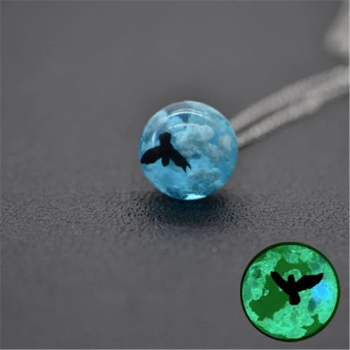 Classic Round Pendant Necklace - Fashionable Metal Chain Accessory - 4