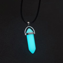 YiYuYiHua Fluorescent Crystal Quartz Pendant Necklace - Elegant Accessory