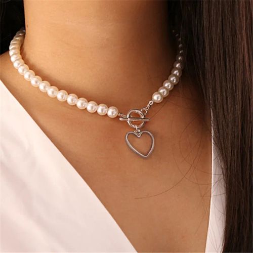 Trendy Pearl Necklace - Vintage Style - Perfect Occasion Accessory