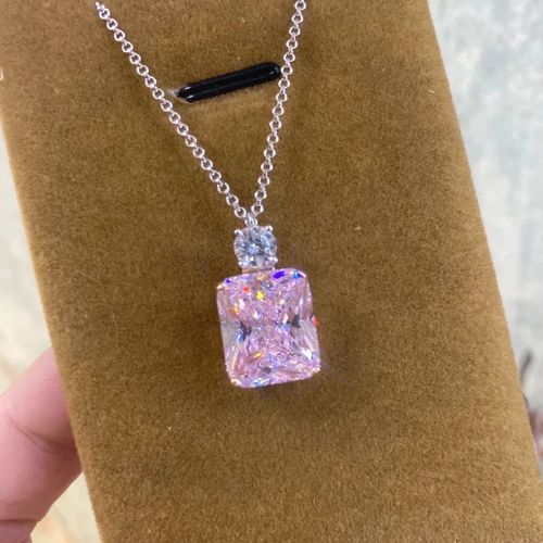 Huitan XL1013 Geometric Pendant Necklace - Trendy Fashion Accessory - 45cm / XL1013