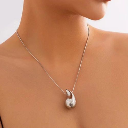 Lanjuzi Minimalist Round Pendant Necklace - Stylish Statement Jewellery - x758yin