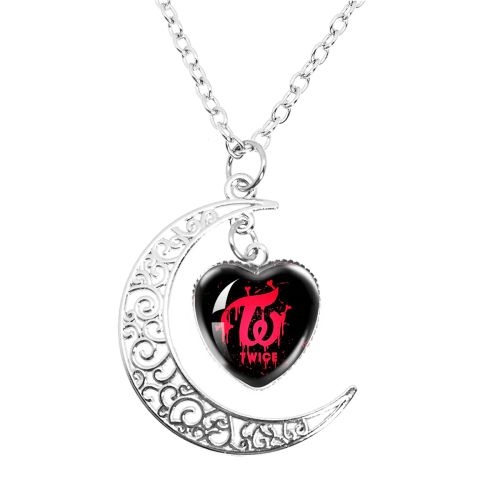 MSCHENGDORIS Trendy Moon Pendant Necklace for Party Style - 7